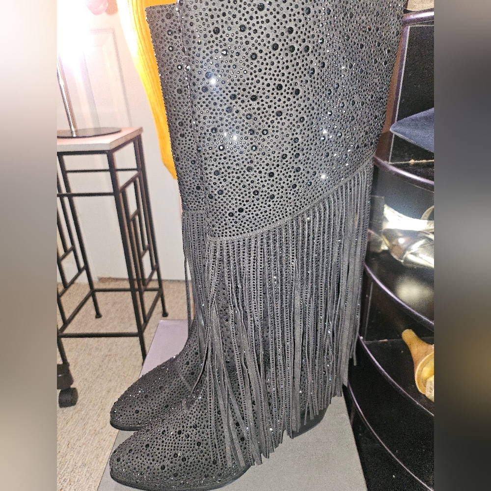 Black Rhinestone Cowboy sz 9.5